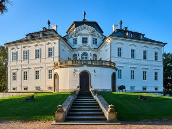 Příběh návratu k rodovému dědictví: Poslechněte si inspirativní rozhovor s Francescem Kinským dal Borgo!