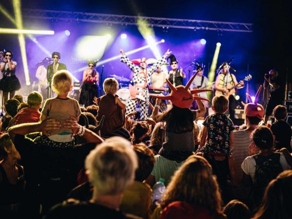 Kefír 2026 – největší bejbypankový festival ve vesmíru